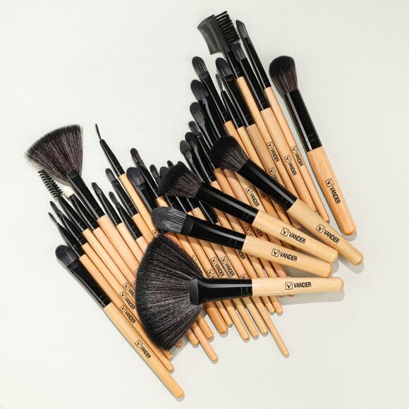 32-Piece Premium Makeup Brush Set with Wooden Handles - Picture 6 of 6